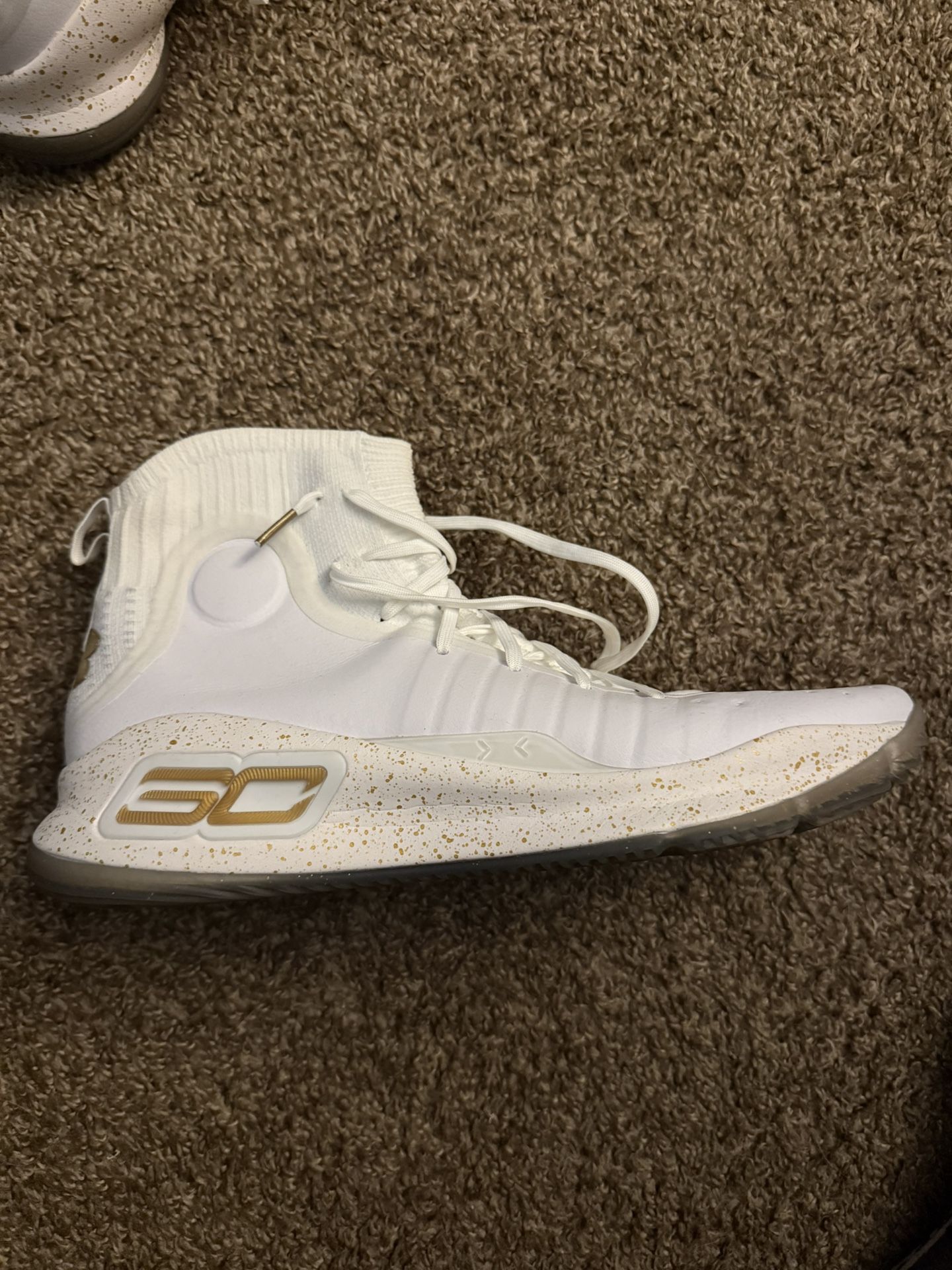 Curry 4 Retro Size 12