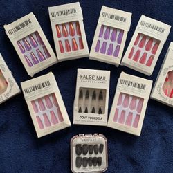 PRESS ON NAILS 