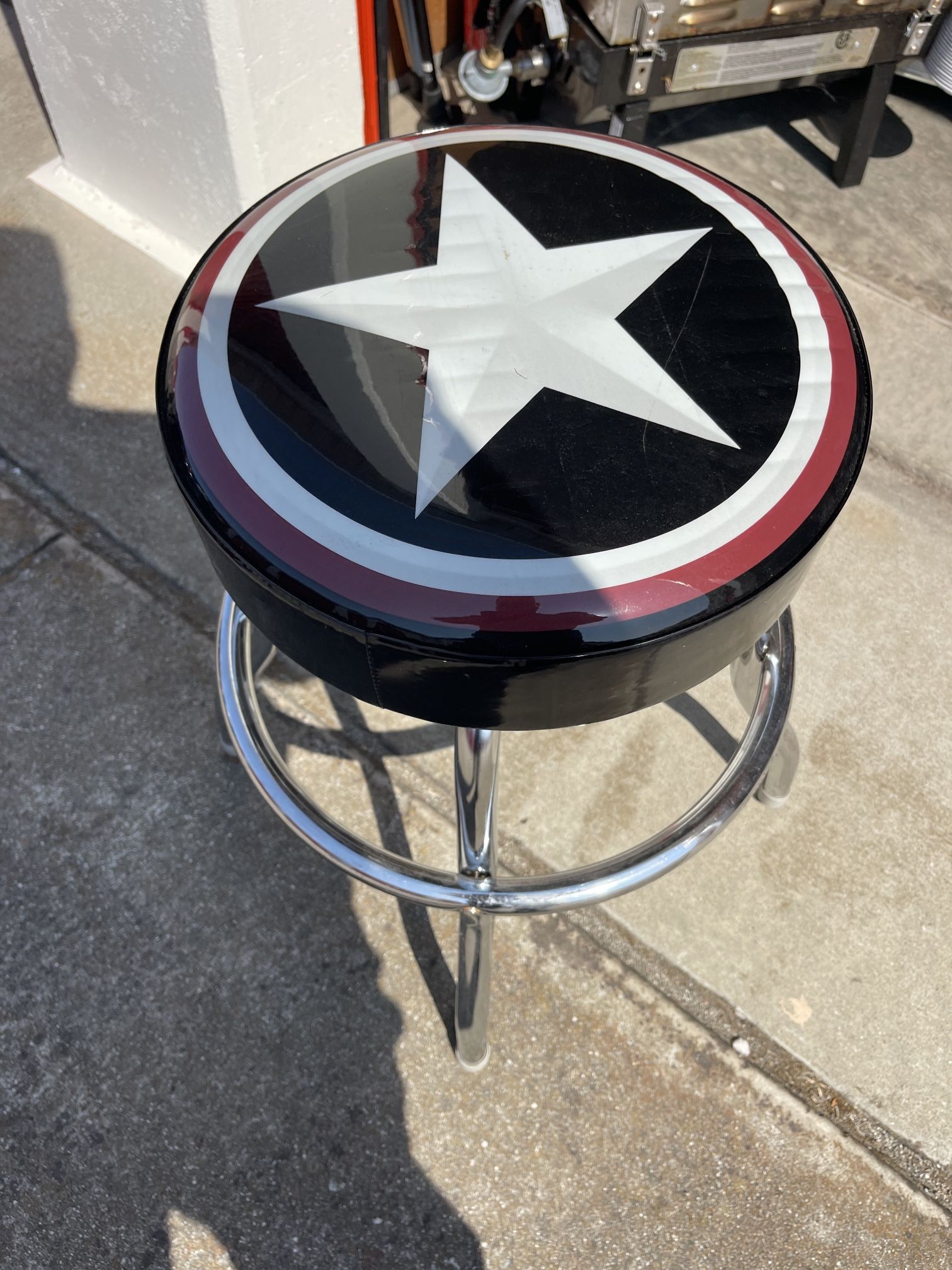 Round Stool