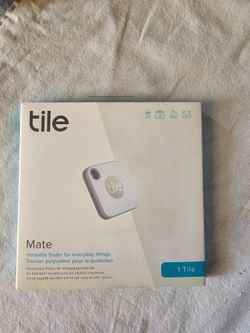 Tile Mate *white* key chain tracker