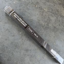 Digital Projector Screen Self Lock  