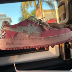 BAPE x Hello Kitty Bapesta Sneakers Pink