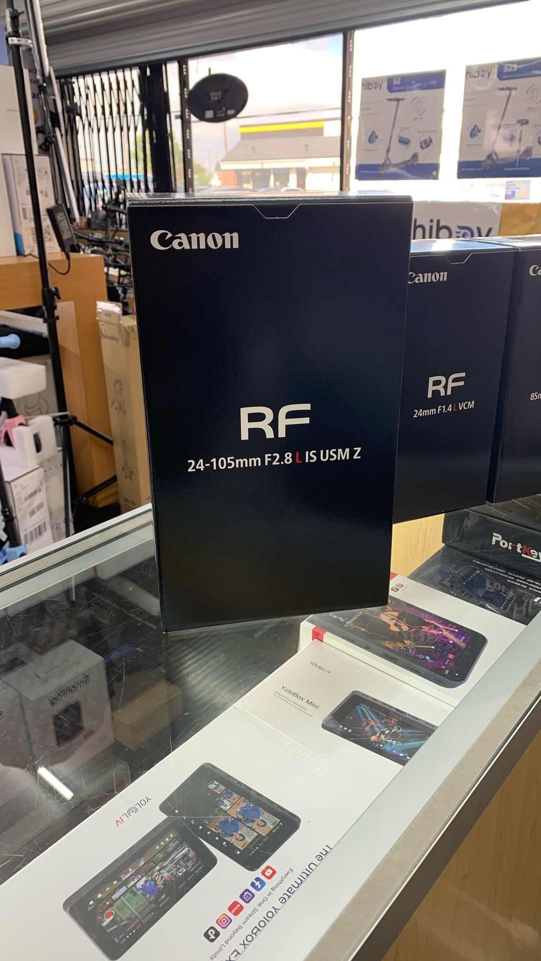 Canon RF 24-105mm F2.8L IS USM Z Lens