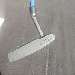 Golf Clubs! Cleveland Classic 1 Putter!