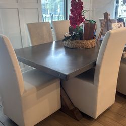 Dinning table and 6 chairs
