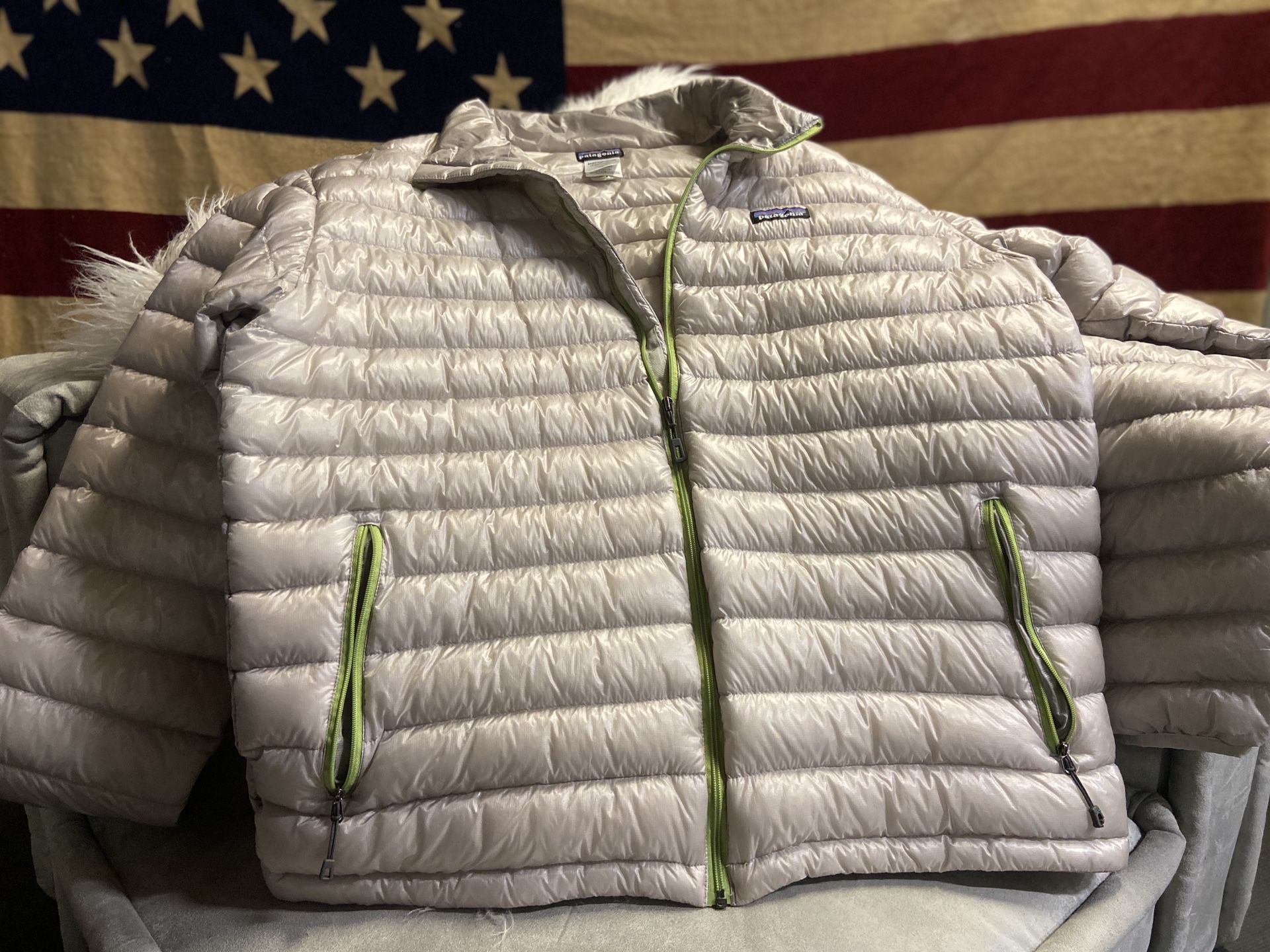 Patagonia men’s - L Puffer Jacket