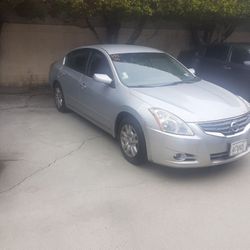 Clean Title 2012 Nissan Altima