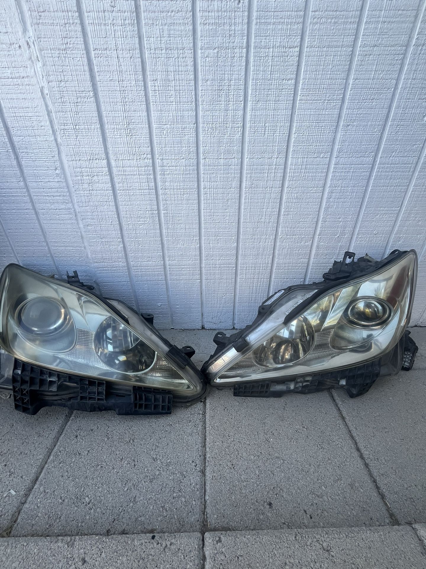 Lexus is250 headlights