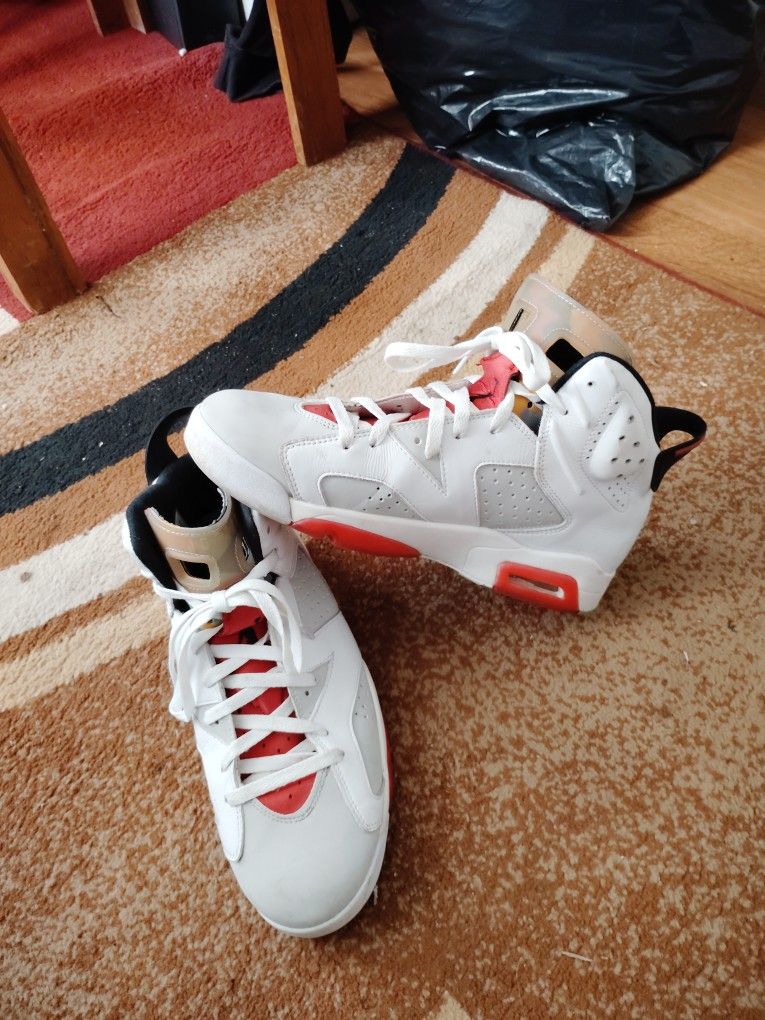 Nike Air Jordans 6 Retro 'Hare' Mens Size 11