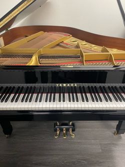 Excellent Condition Yamaha G1 Baby Grand Piano Free delivery and tuning