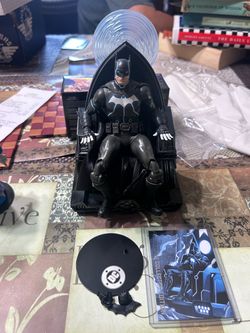 McFarlane DC Multiverse Batman Möbius Chair