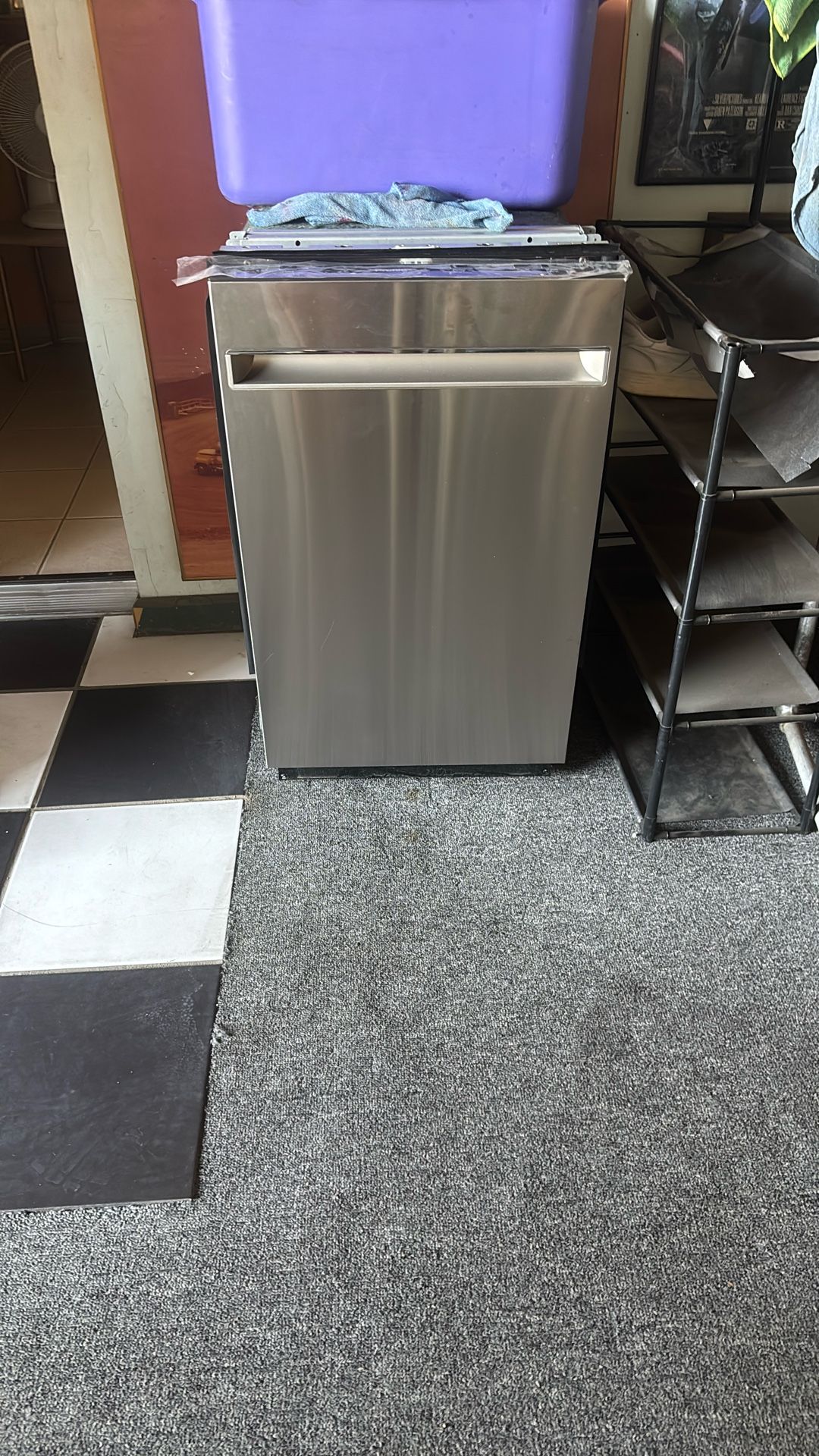 GE 18 Inch Dishwasher
