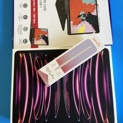Apple iPad Pro 12.9” 6th Generation (M2 Chip / 2022 Model) 256gb with Pencil & Keyboard  case 