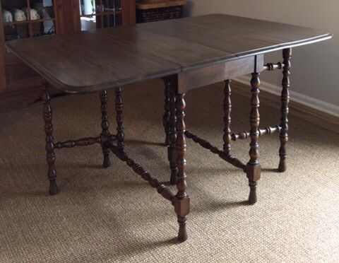 1910 Antique table and chairs