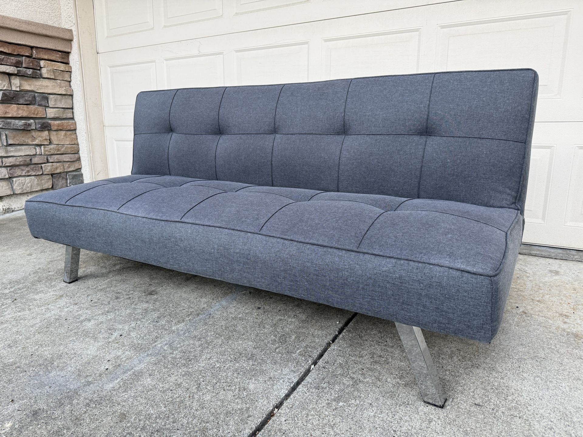 🚚📦FREE DELIVERY!! 🧼FRESHLY WASHED🧺-Washed all over!  🫧Smells great🫧 🛏️  FUTON ~ SOFA COUCH 🛋️