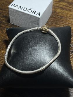 Pandora Bracelet-Moments Clasp Snake Chain Bracelet