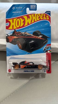 Hot Wheels NEON MCLANREN Formula E GEN3