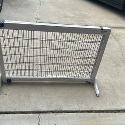 Freestanding Pet Gate 