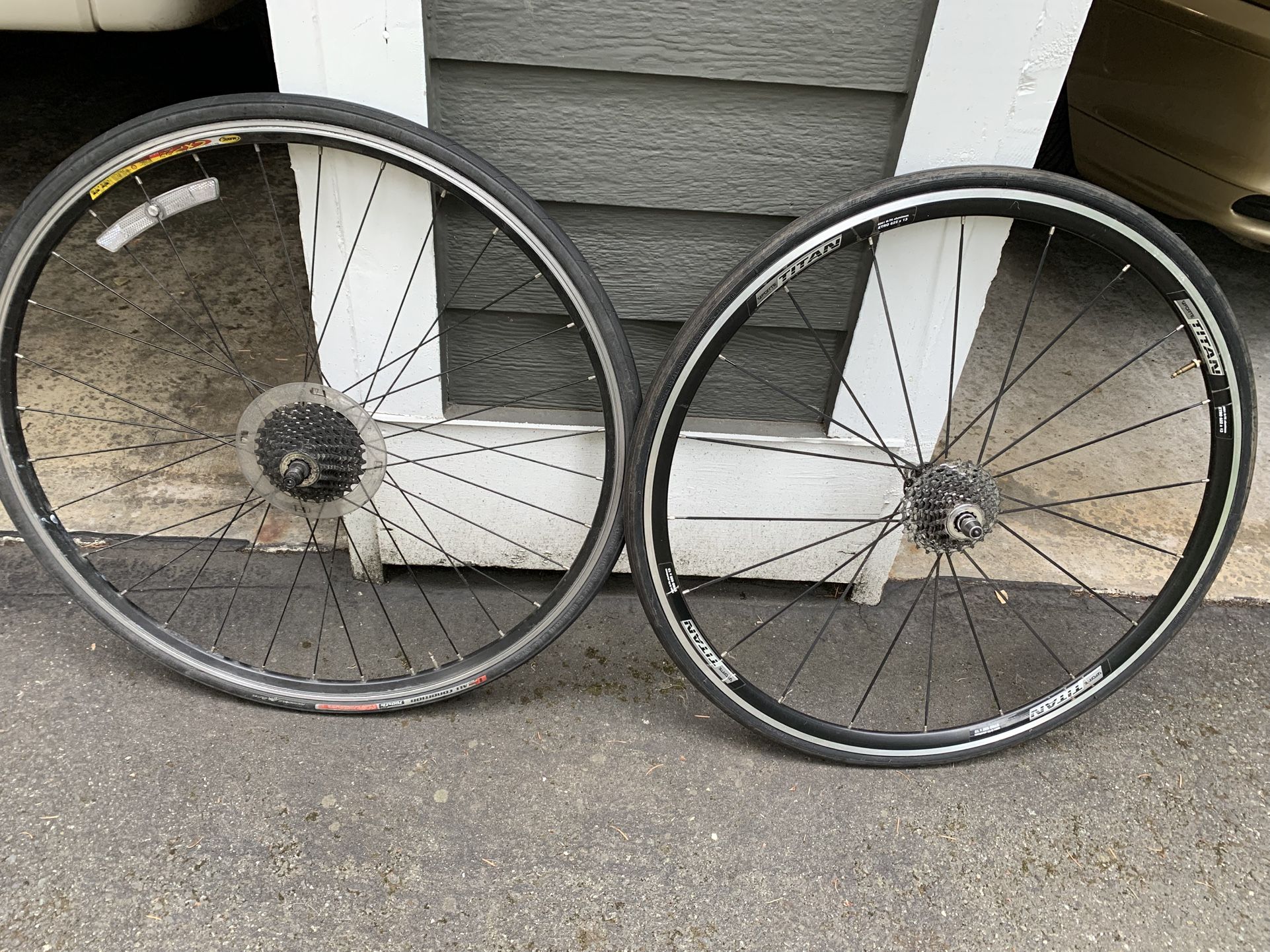 Road Bike Mheels. Titan Forte And Mavic CXP 22