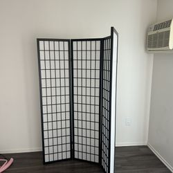 Salon/Room Divider