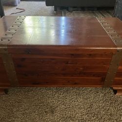 Antique Cedar Hope chest / Coffee Table Storage