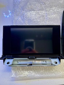 Lexus CT200h OEM Nav screen and trim bezel