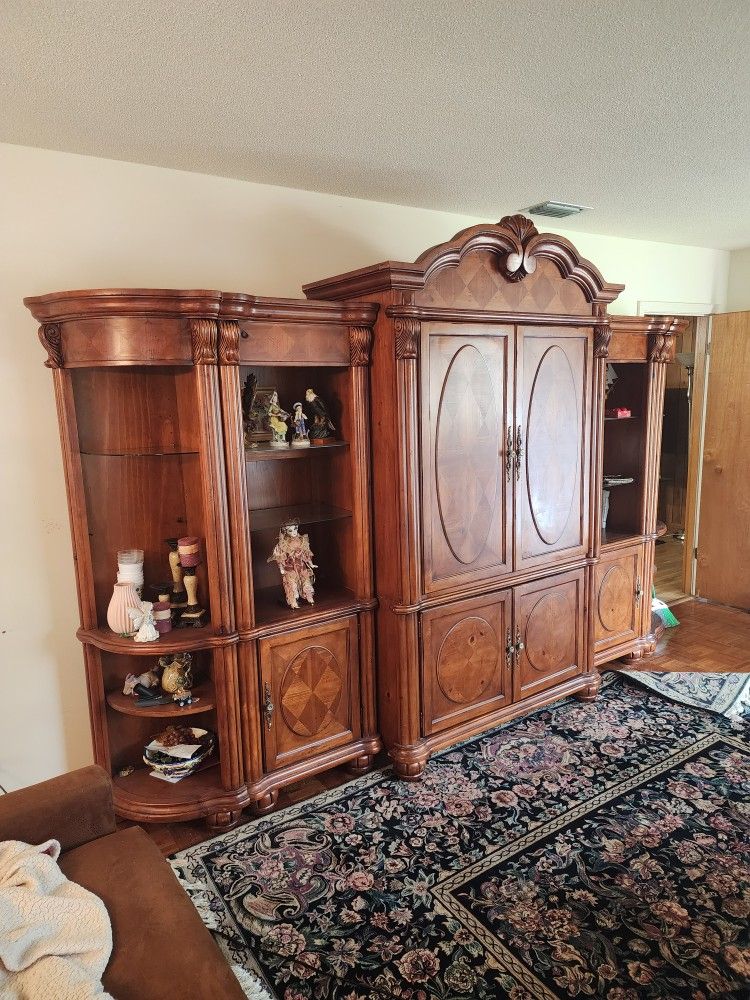 Pretty Solid Wood Furniture 