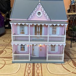 Miniature Wood Doll House