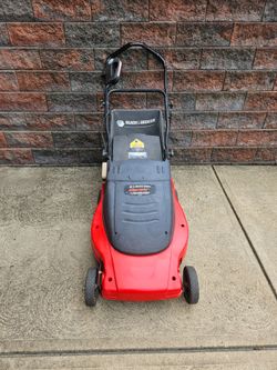BLACK&DECKER 19 IN LAWN HOG ELECTRIC CORDED MOWER MULCH OR REAR BAG WORKS GREAT  BLADE SHARPENED DECK CLEANED