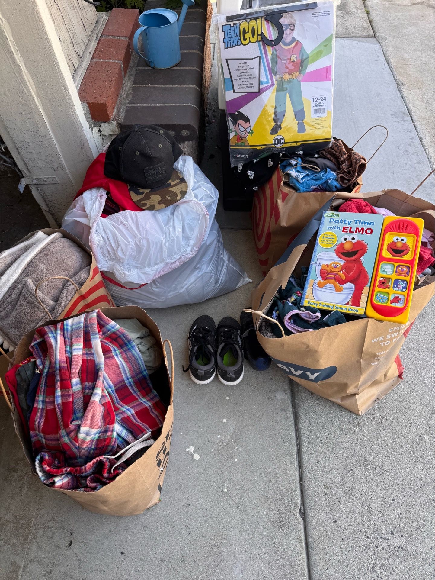 Kids clothes