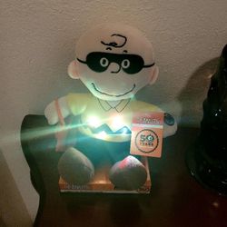 Brand New Halloween Peanuts Lightup Musical Decor 