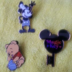 Disney Pins 