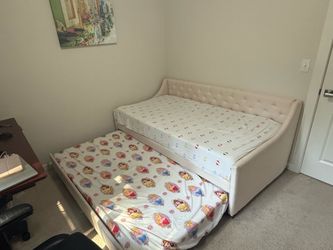 Trundle ( two twin matrices fits)