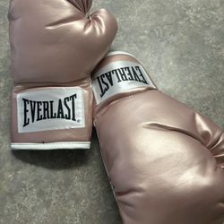 Everlast Pink Boxing gloves 12 oz