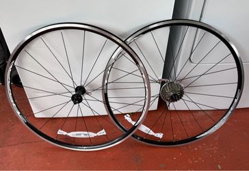 Shimano Road Bike Wheels set ( New ) 700c
