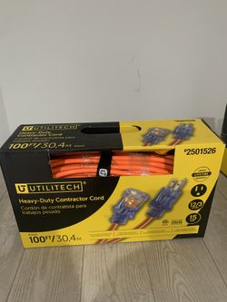 Utilitech Pro 100-ft 12/3 3-Prong Outdoor Sjtw Heavy Duty Lighted Extension Cord