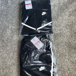 Nike Tech Reflective