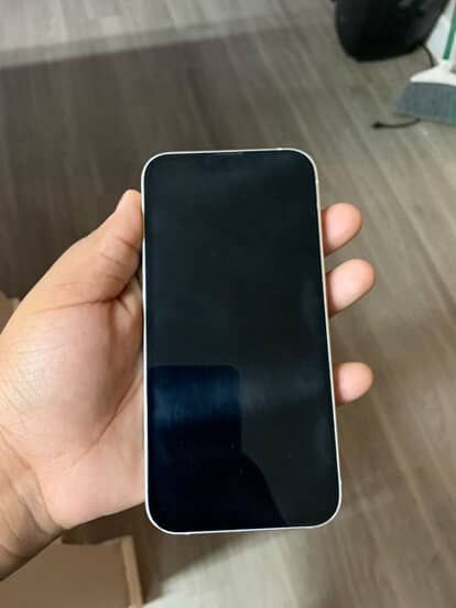 IPhone 13 White