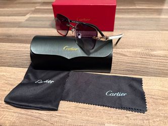 C white buff black sunglassesss