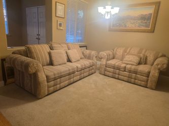 Sofa and couch .. looks like new