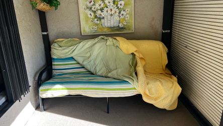 Futon with matress very comfort it is custom