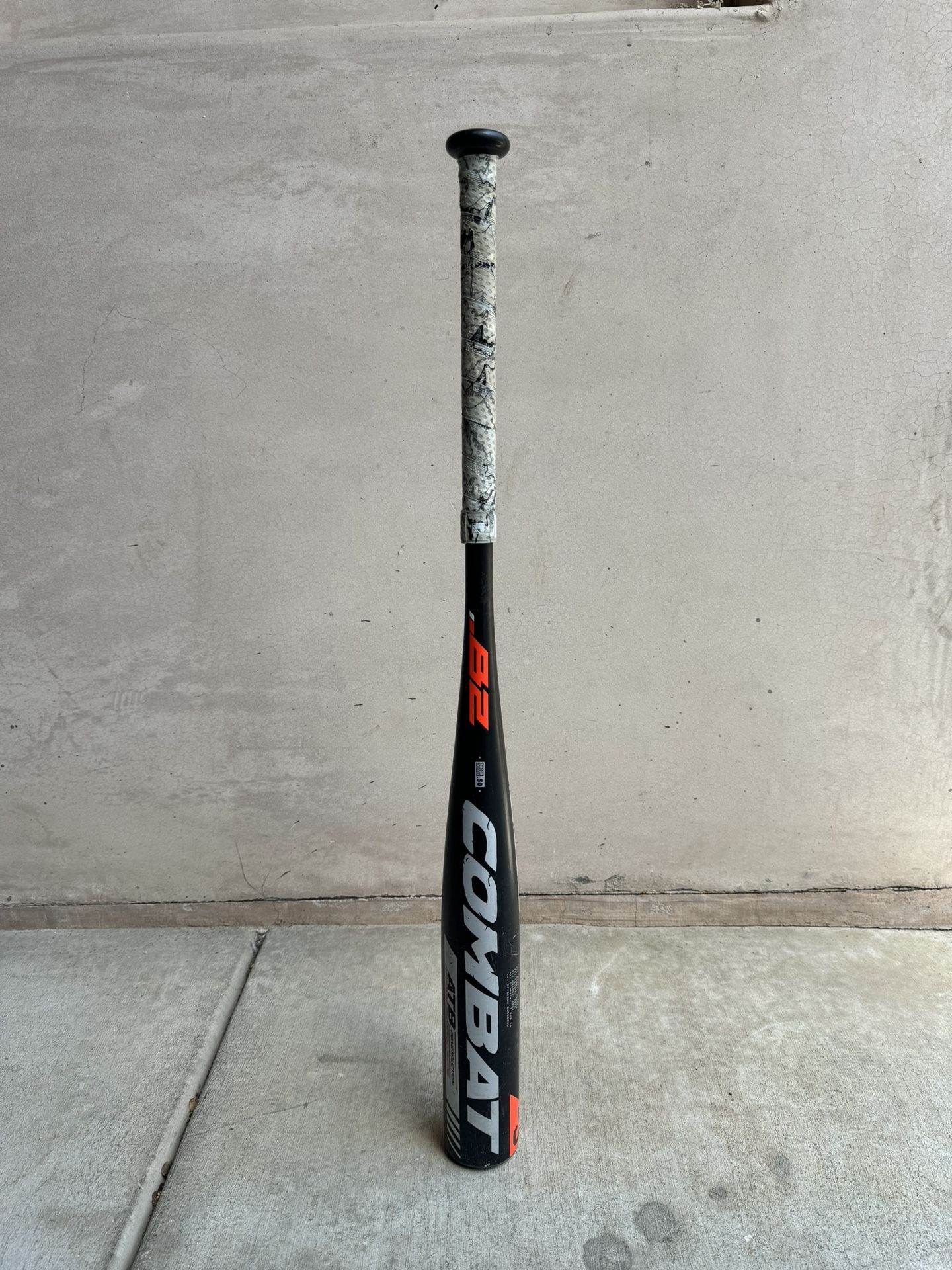 Combat B2 BBCOR bat, 32/29