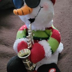 Plays 2 Songs Snowman SAX For Christmas 