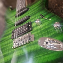 Green Leo Jaymz Stratocaster *New In Box*