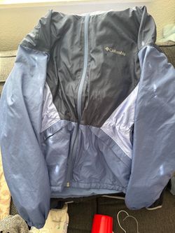 Women’s Columbia Sportwear Windbreaker