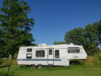 Clean Family Camper Damon hornet