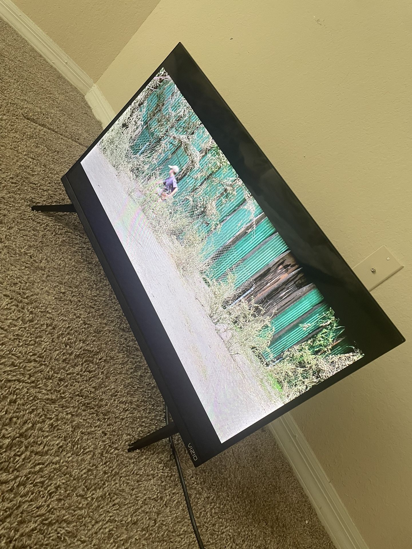 32 inch Vizio Smart Tv