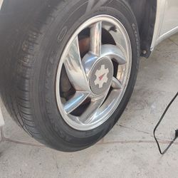 Pontiac Stock Rims and Tires