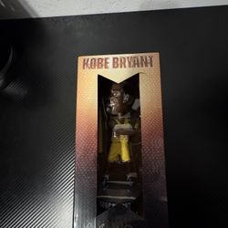 Kobe 2025 Dodgers Figure