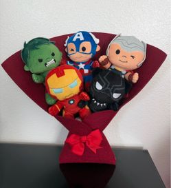 Marvel Avengers Plush Character Bouquet - Hulk, Captain America, Thor, Iron Man, Black Panther